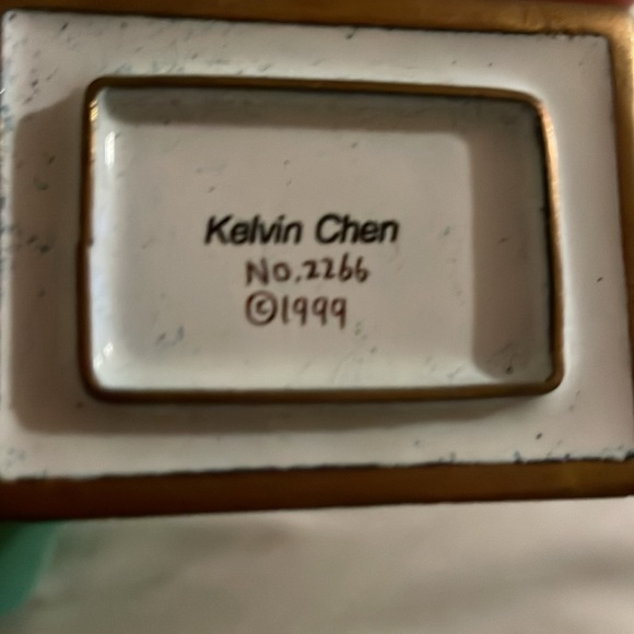 Kelvin Chen miniature hummingbird teapot - Picture 5 of 9